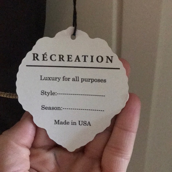 Women’s Dress - Picture 2 of 6